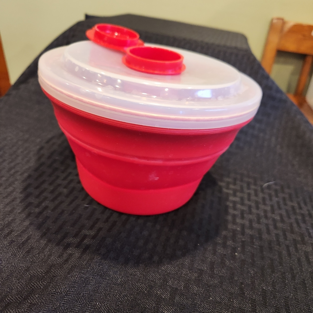 Pampered chef popcorn maker